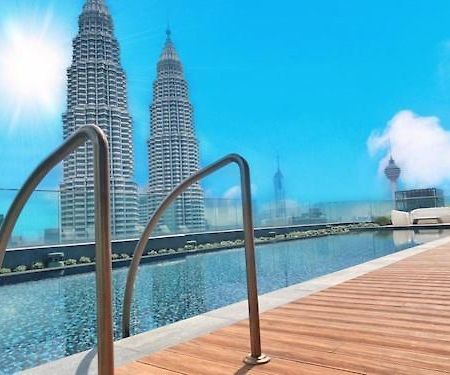 Star Holiday Sky Pool Klcc 쿠알라룸푸르 외부 사진