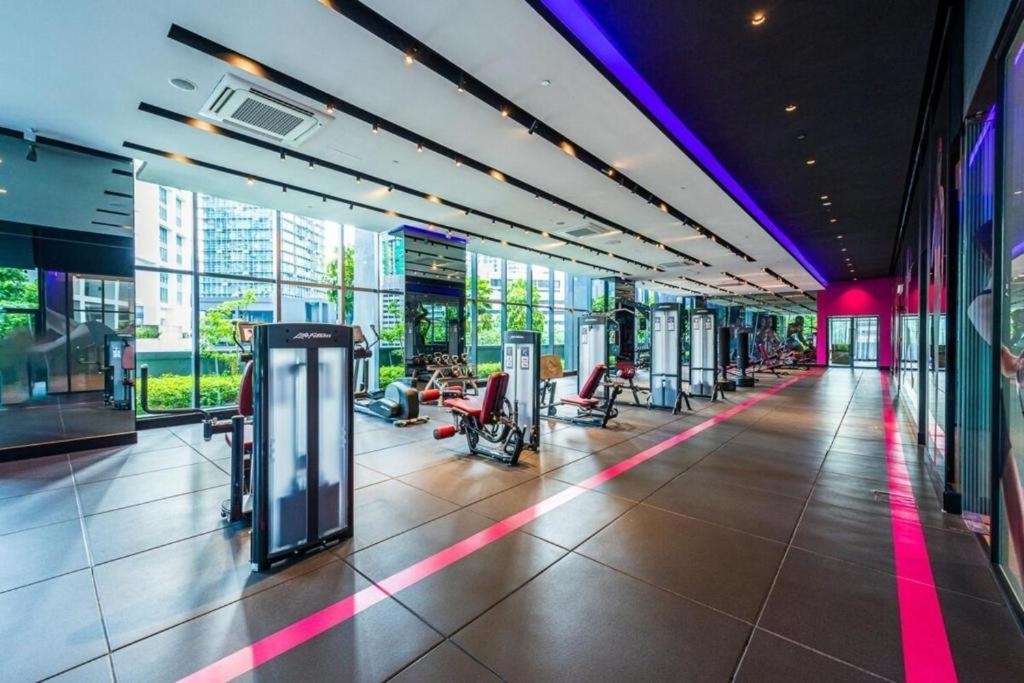 Star Holiday Sky Pool Klcc 쿠알라룸푸르 외부 사진