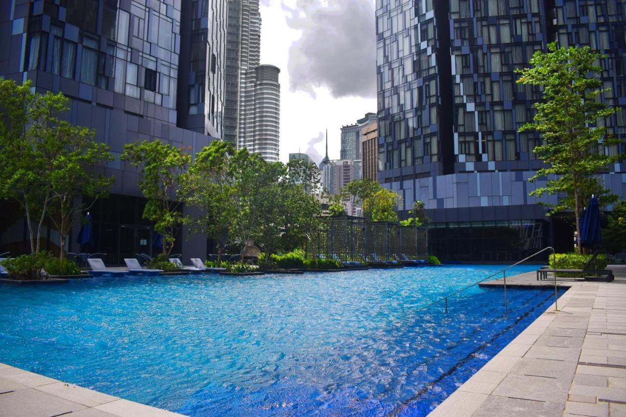 Star Holiday Sky Pool Klcc 쿠알라룸푸르 외부 사진