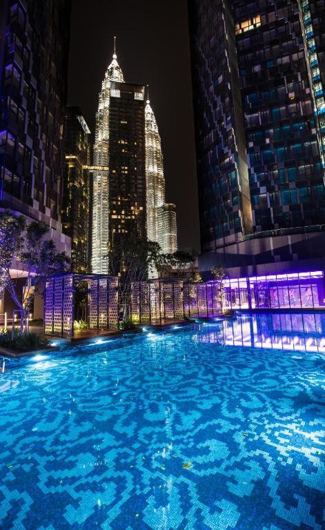 Star Holiday Sky Pool Klcc 쿠알라룸푸르 외부 사진