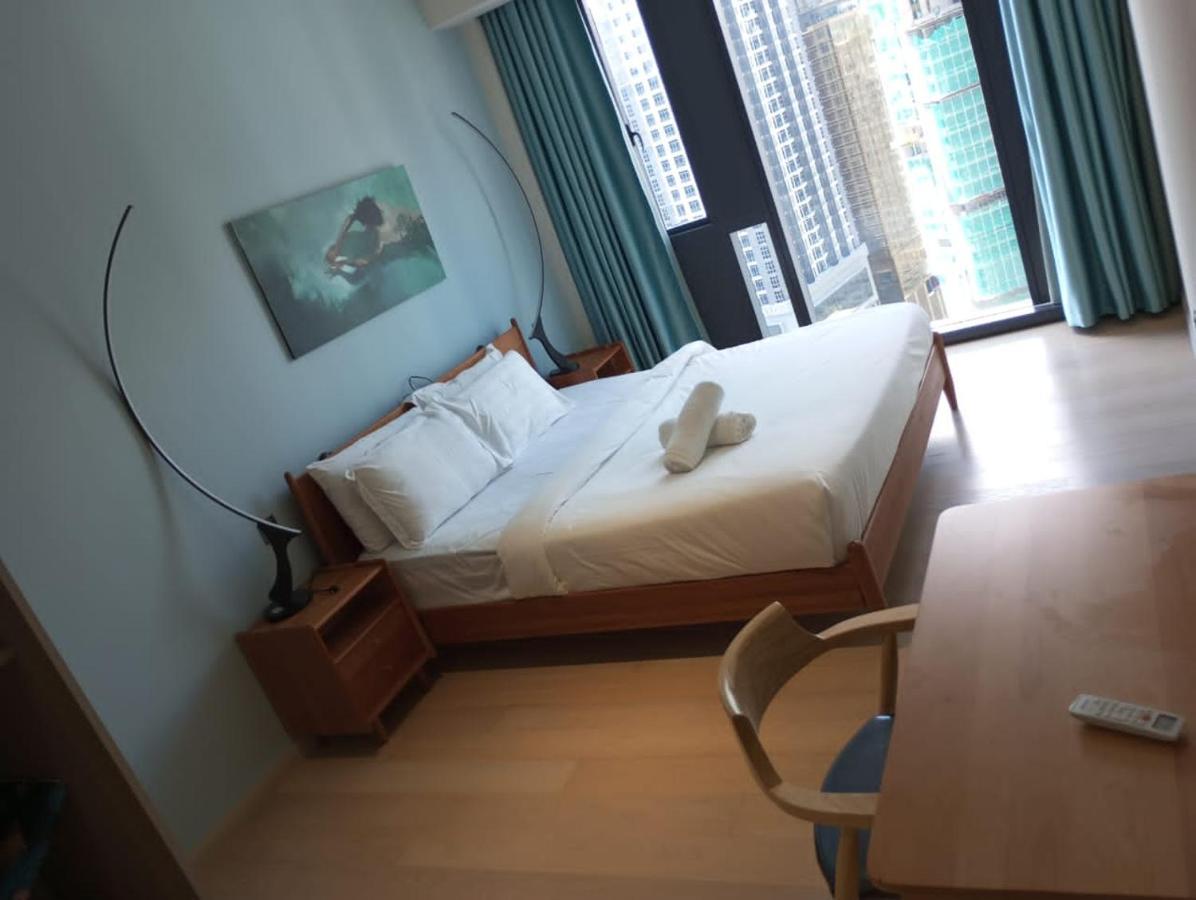 Star Holiday Sky Pool Klcc 쿠알라룸푸르 외부 사진