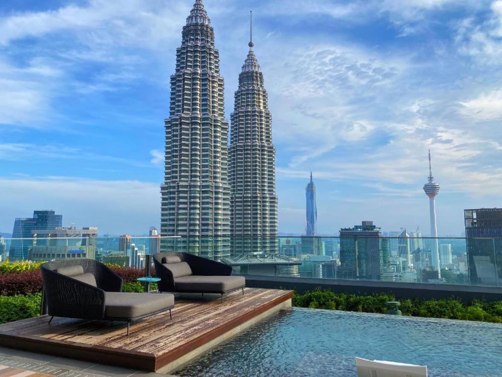 Star Holiday Sky Pool Klcc 쿠알라룸푸르 외부 사진