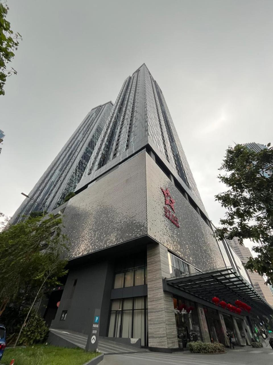 Star Holiday Sky Pool Klcc 쿠알라룸푸르 외부 사진